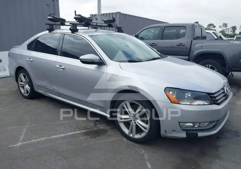 2012 Volkswagen Passat фото