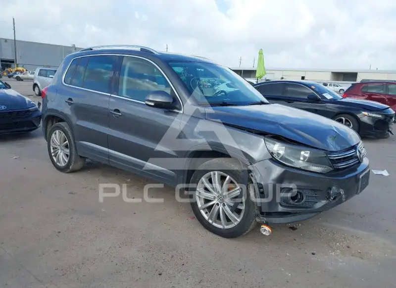 2012 Volkswagen Tiguan photo
