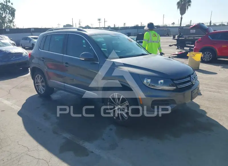 2012 Volkswagen Tiguan фото