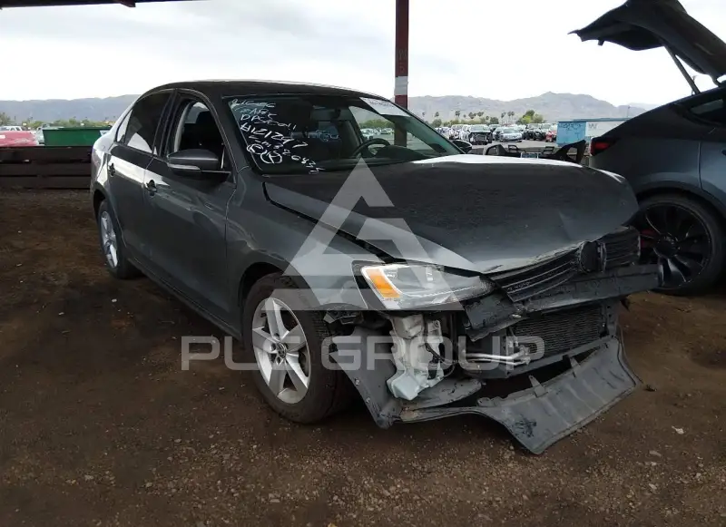 2012 Volkswagen Jetta photo
