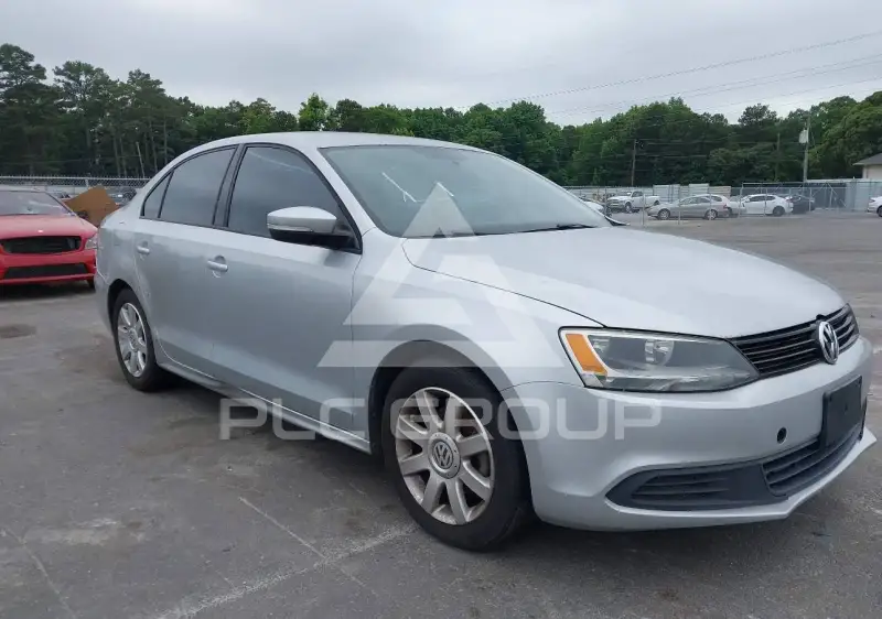 2012 Volkswagen Jetta photo