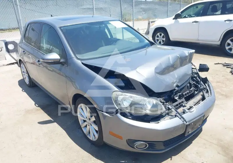 2012 Volkswagen GOLF photo