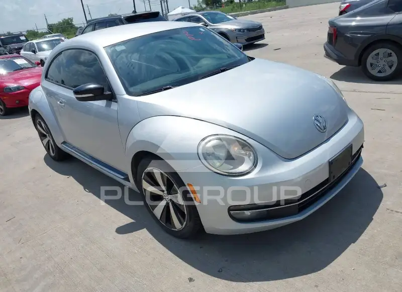2012 Volkswagen BEETLE фото