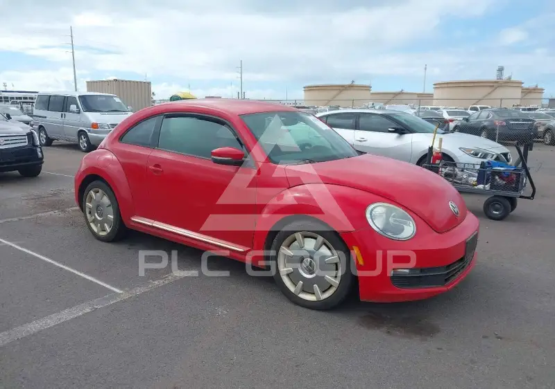 2012 Volkswagen BEETLE фото