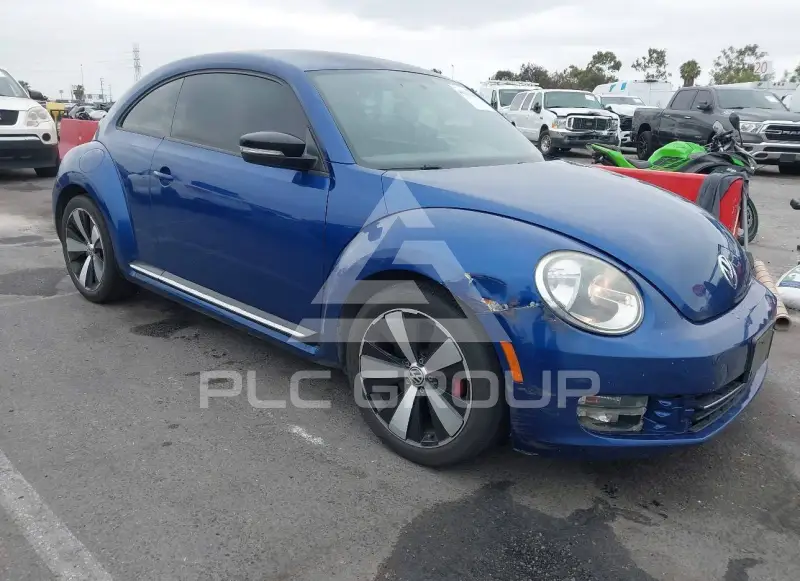 2012 Volkswagen BEETLE photo
