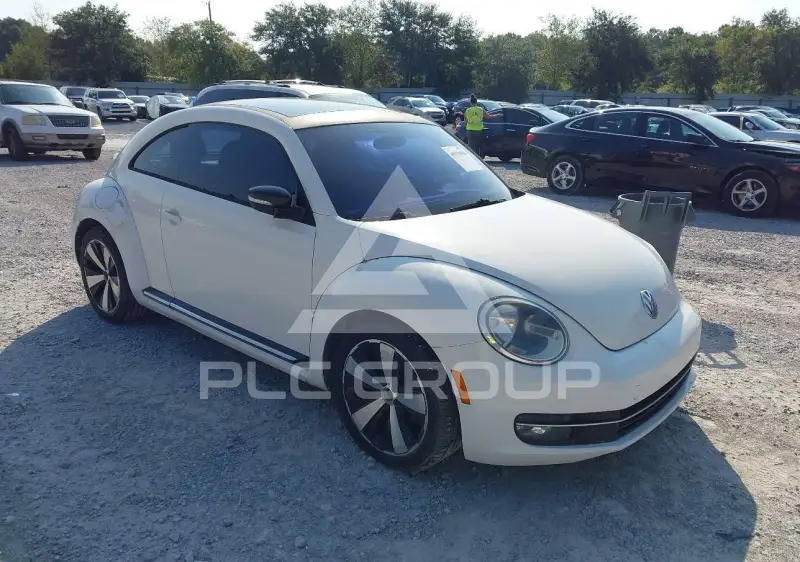 2012 Volkswagen BEETLE фото