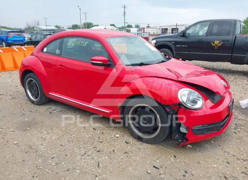 2012 Volkswagen BEETLE фото