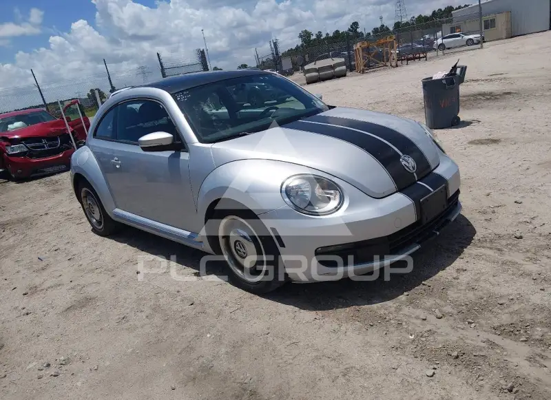 2012 Volkswagen BEETLE фото
