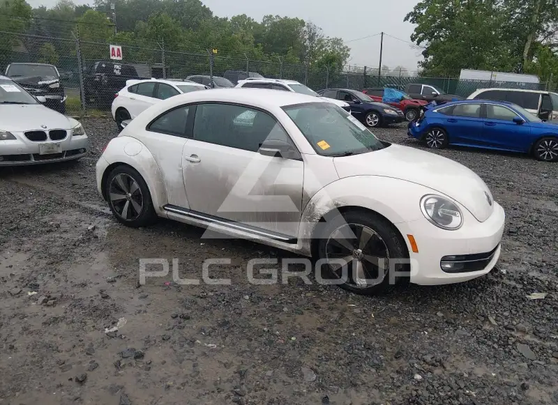 2012 Volkswagen BEETLE фото