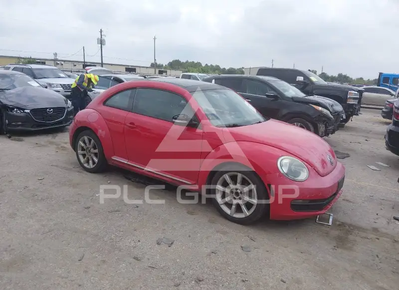 2012 Volkswagen BEETLE photo