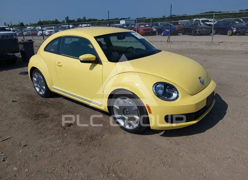 2012 Volkswagen BEETLE photo
