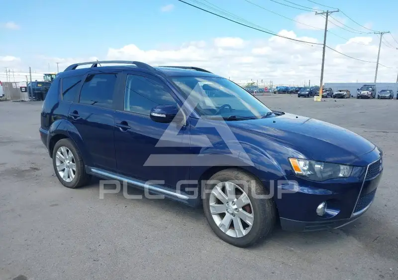 2013 Mitsubishi OUTLANDER фото