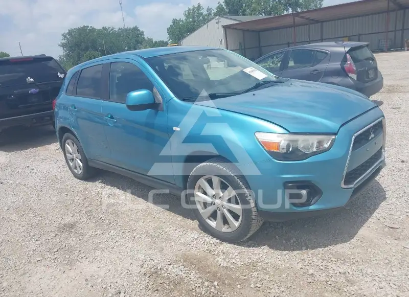 2013 Mitsubishi OUTLANDER фото