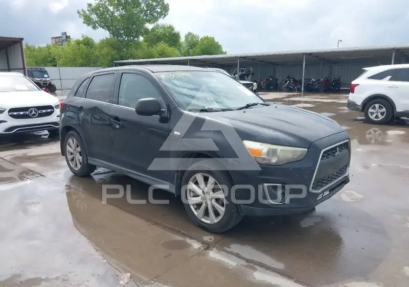 2013 Mitsubishi OUTLANDER фото