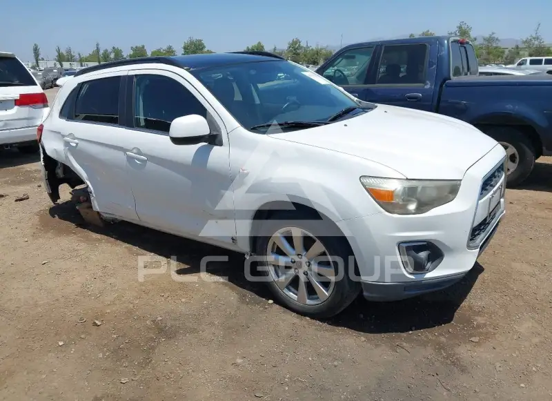 2013 Mitsubishi OUTLANDER фото
