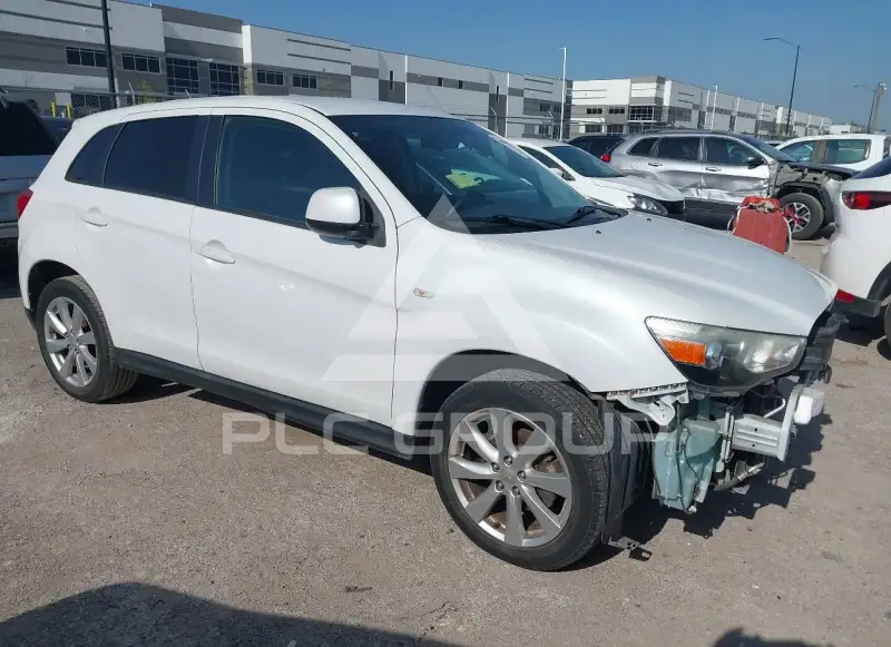 2013 Mitsubishi OUTLANDER фото