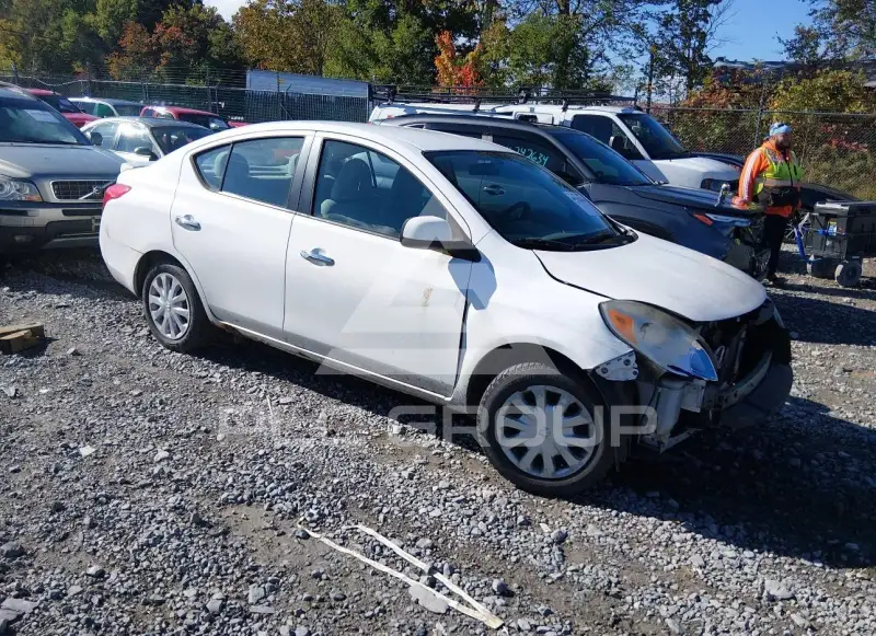 2013 Nissan VERSA фото