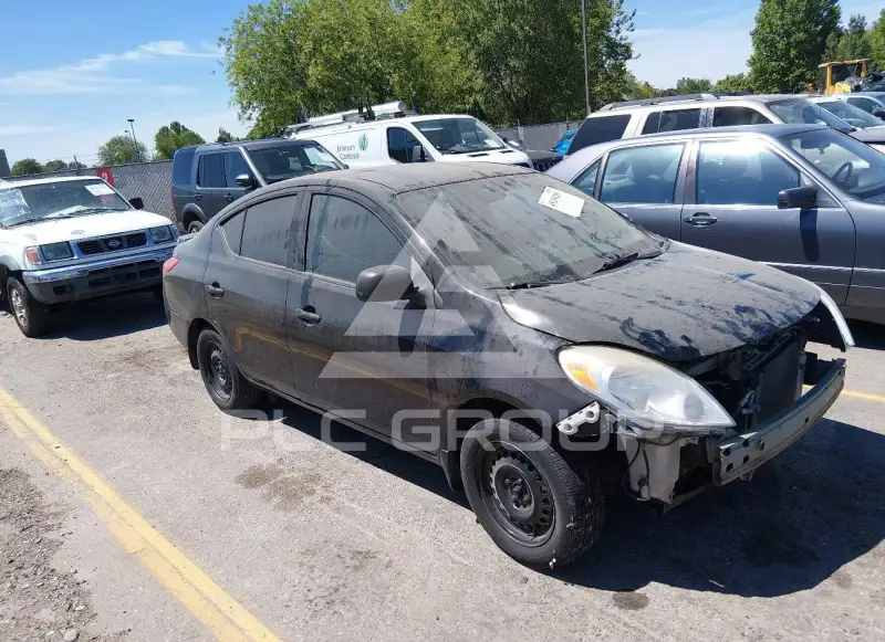 2013 Nissan VERSA фото