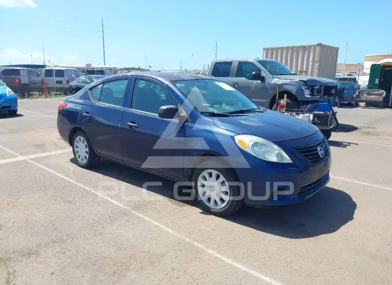 2013 Nissan VERSA photo