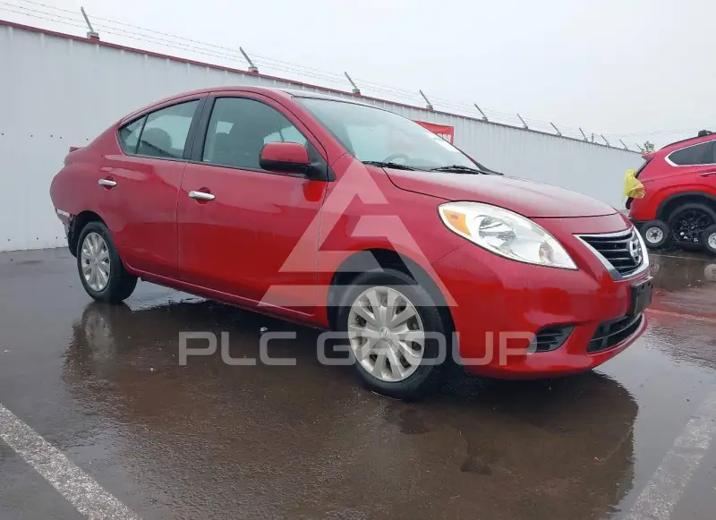 2013 Nissan VERSA фото