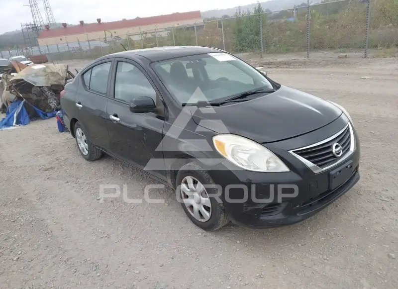 2013 Nissan VERSA фото