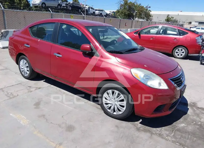 2013 Nissan VERSA фото
