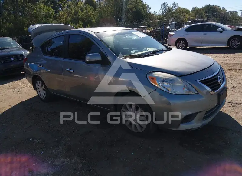 2013 Nissan VERSA фото