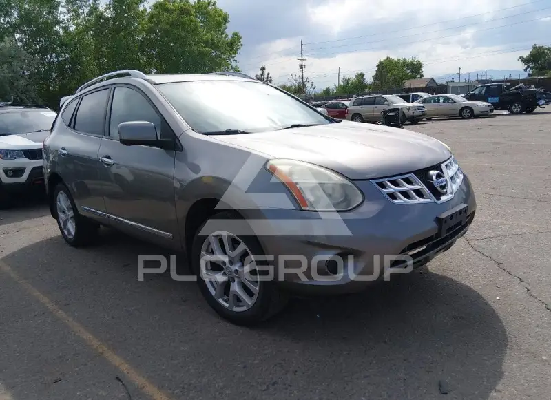 2013 Nissan ROGUE photo