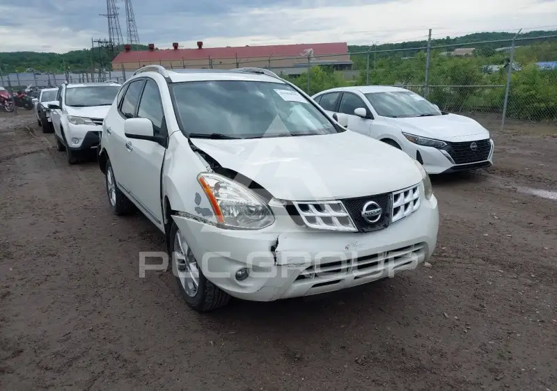 2013 Nissan ROGUE фото
