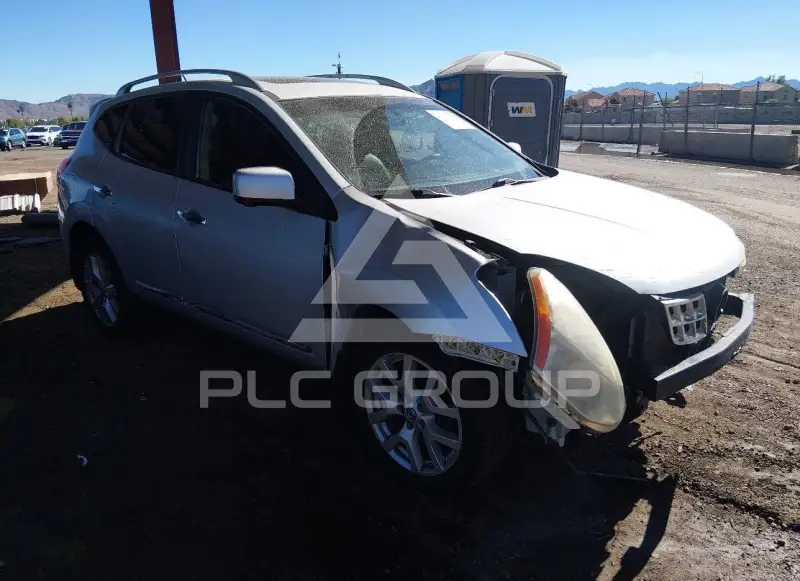 2013 Nissan ROGUE photo