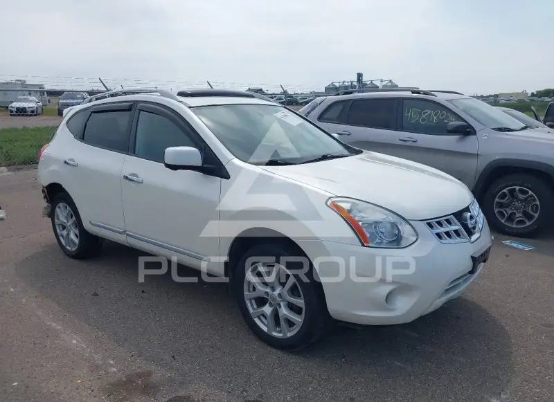 2013 Nissan ROGUE photo