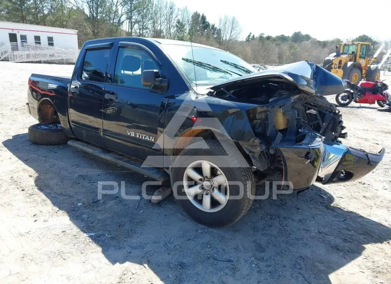2013 Nissan TITAN фото