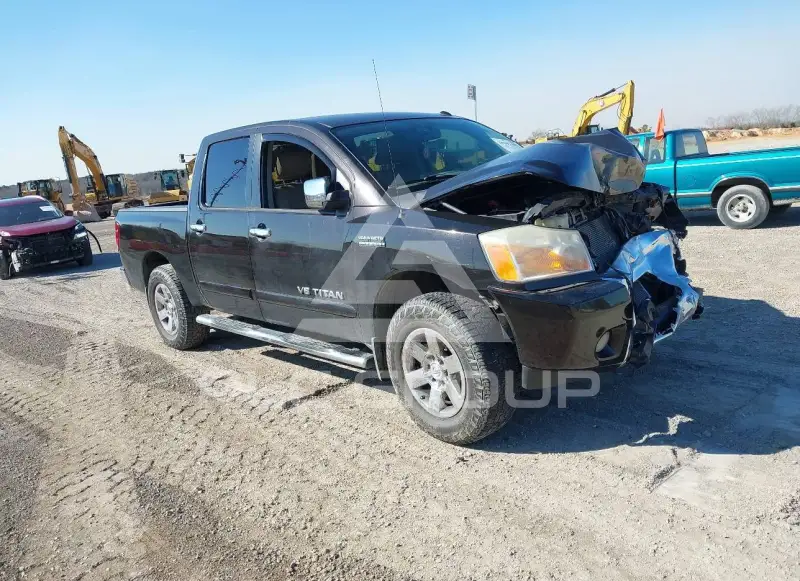 2013 Nissan TITAN photo