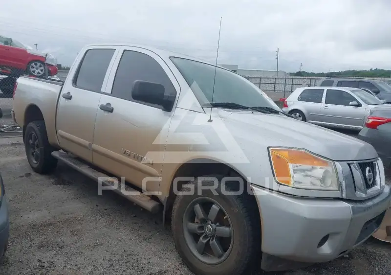 2013 Nissan TITAN фото