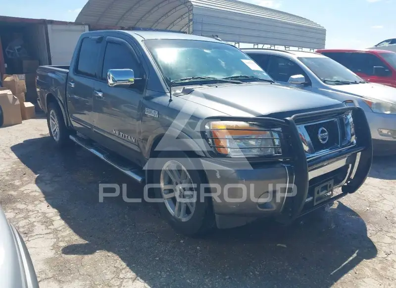 2013 Nissan TITAN фото