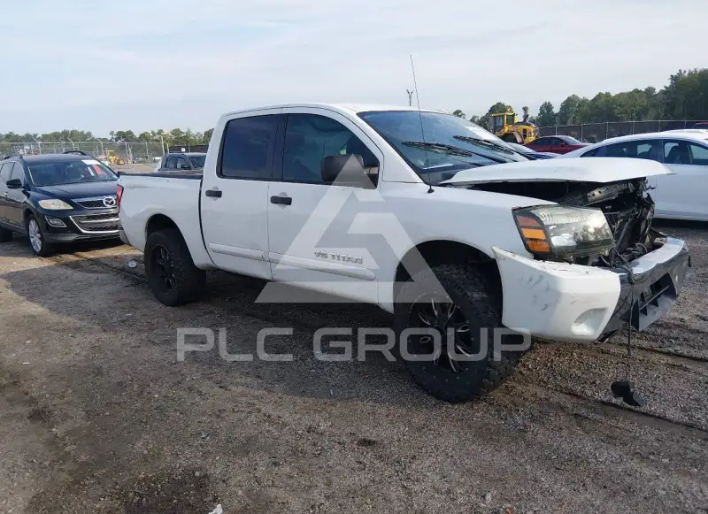 2013 Nissan TITAN фото
