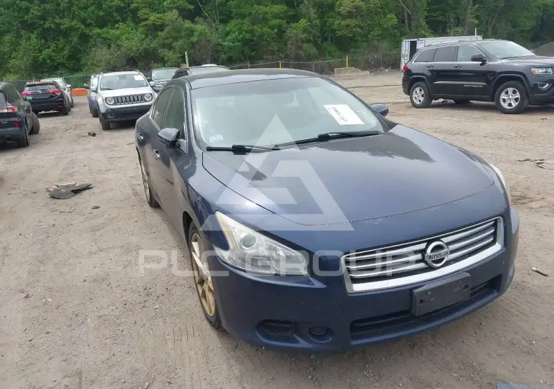 2013 Nissan MAXIMA фото