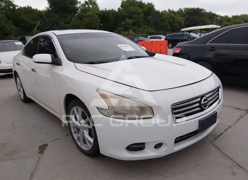 2013 Nissan MAXIMA photo