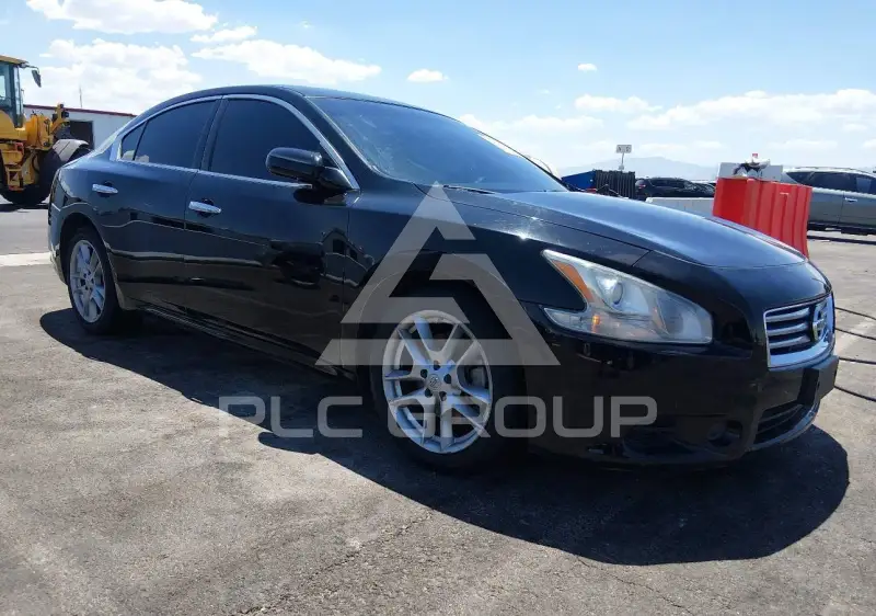 2013 Nissan MAXIMA фото