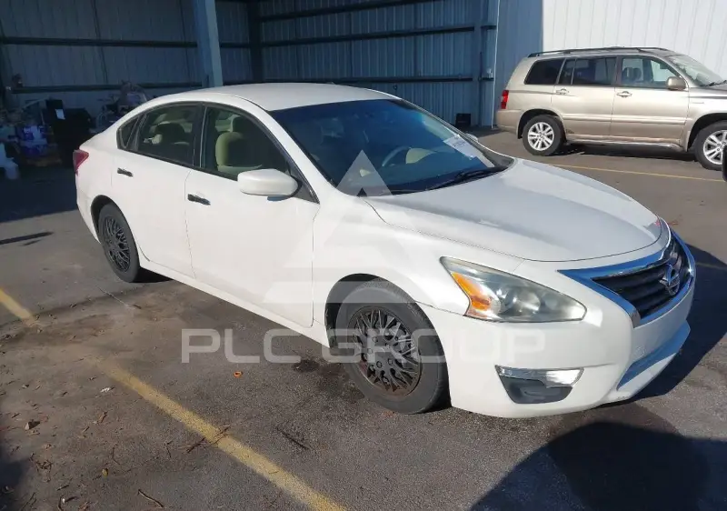 2013 Nissan ALTIMA фото