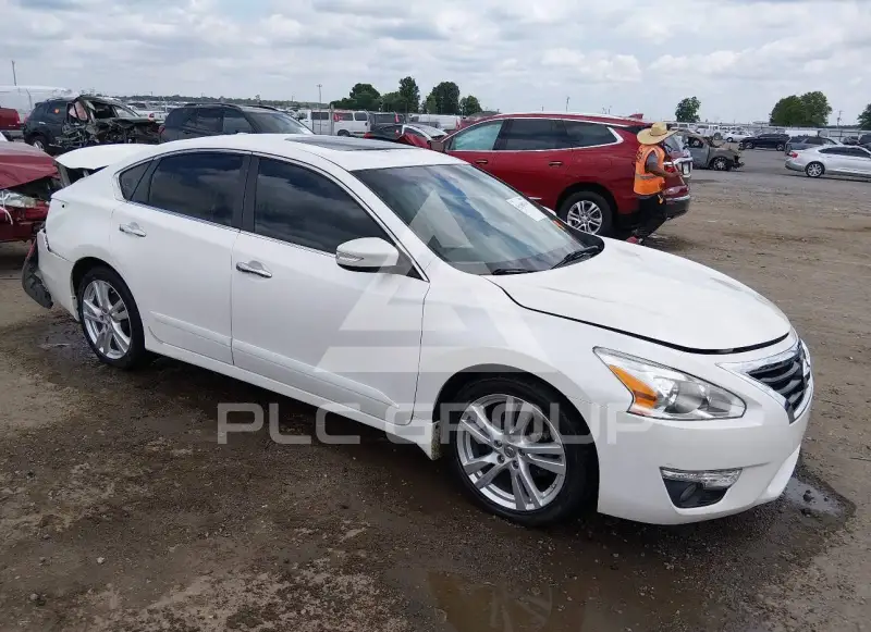 2013 Nissan ALTIMA фото