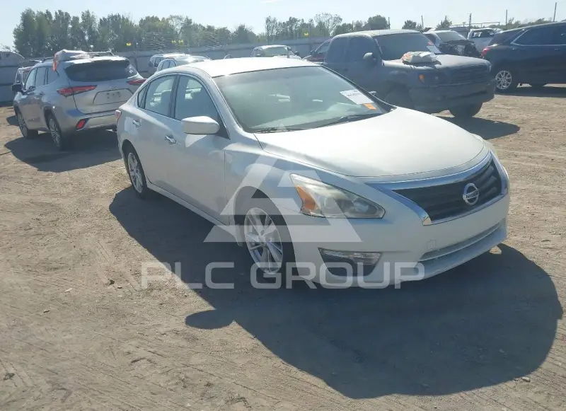 2013 Nissan ALTIMA фото