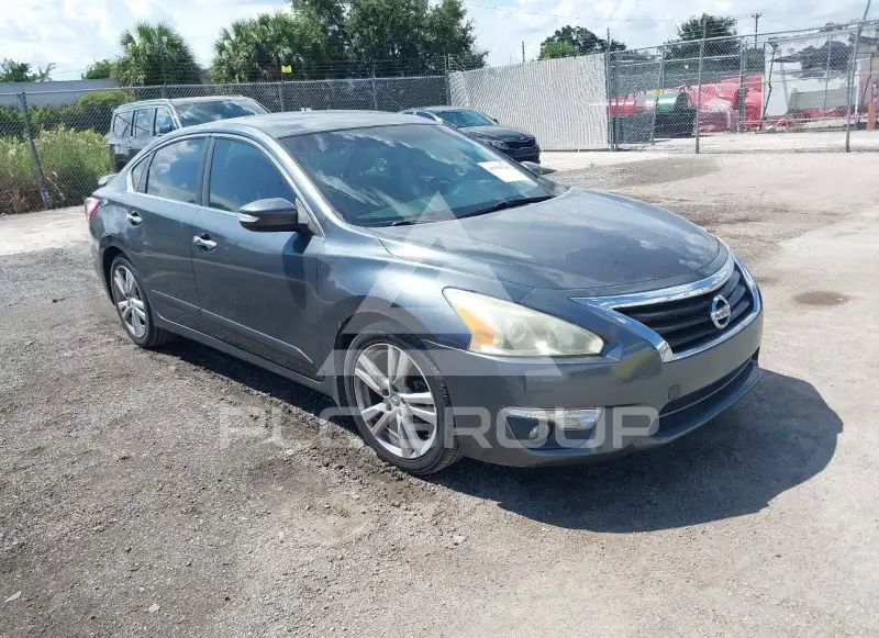 2013 Nissan ALTIMA фото