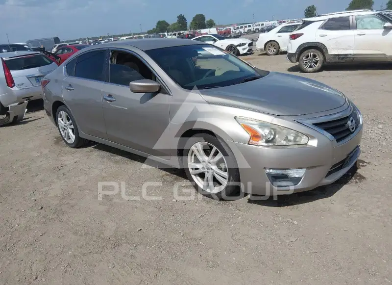2013 Nissan ALTIMA фото