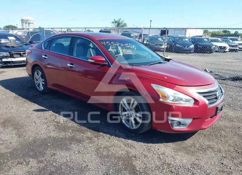 2013 Nissan ALTIMA фото