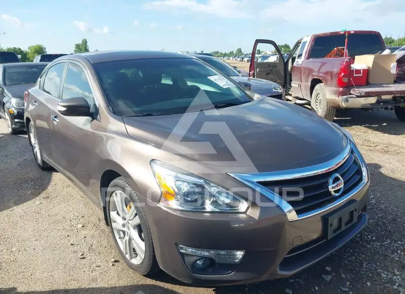 2013 Nissan ALTIMA фото