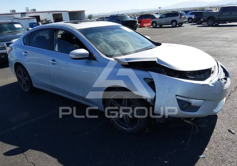 2013 Nissan ALTIMA photo