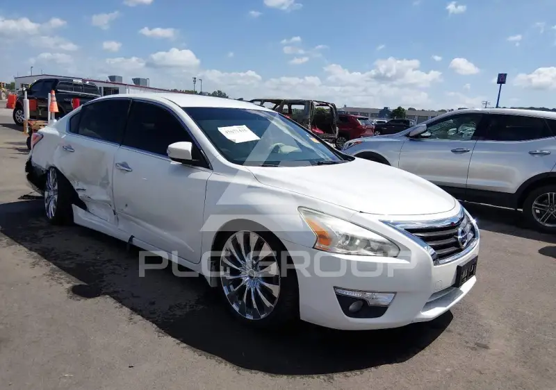 2013 Nissan ALTIMA фото