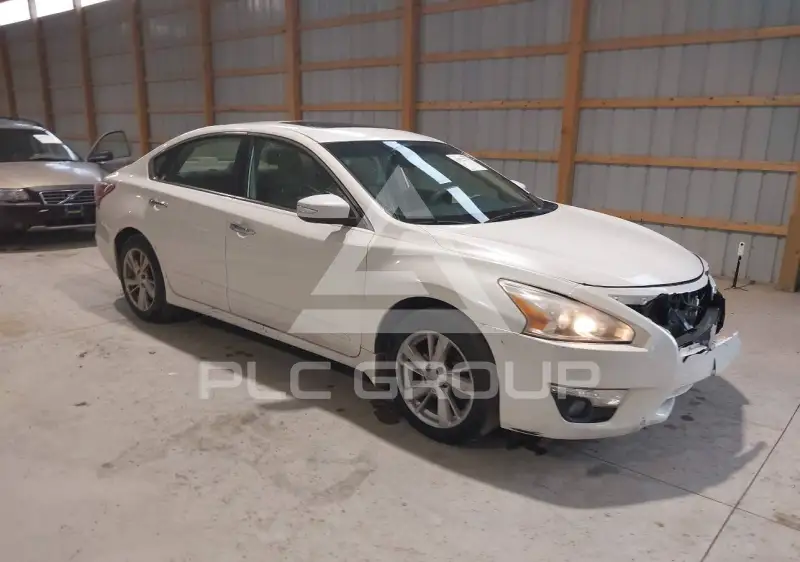 2013 Nissan ALTIMA photo