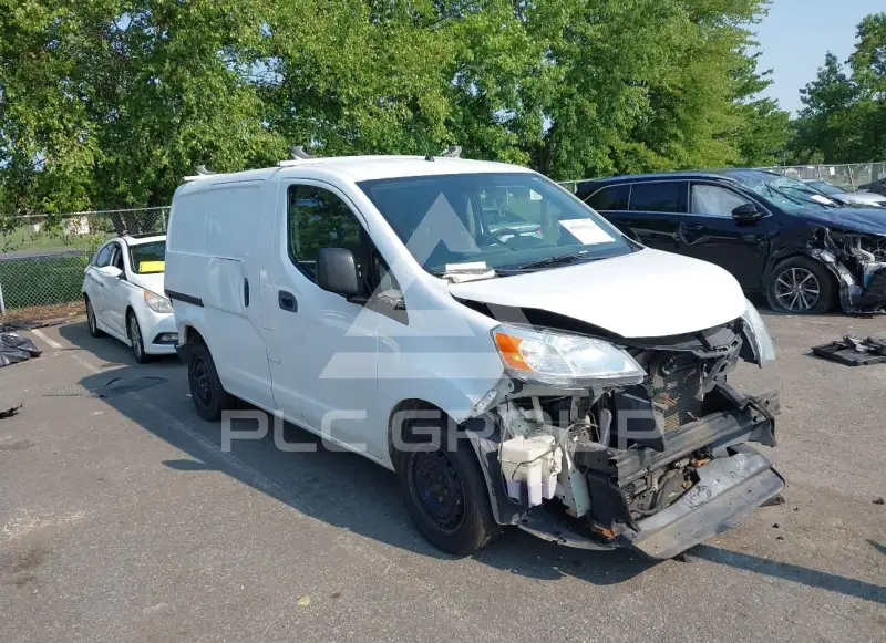 2013 Nissan NV 200 photo